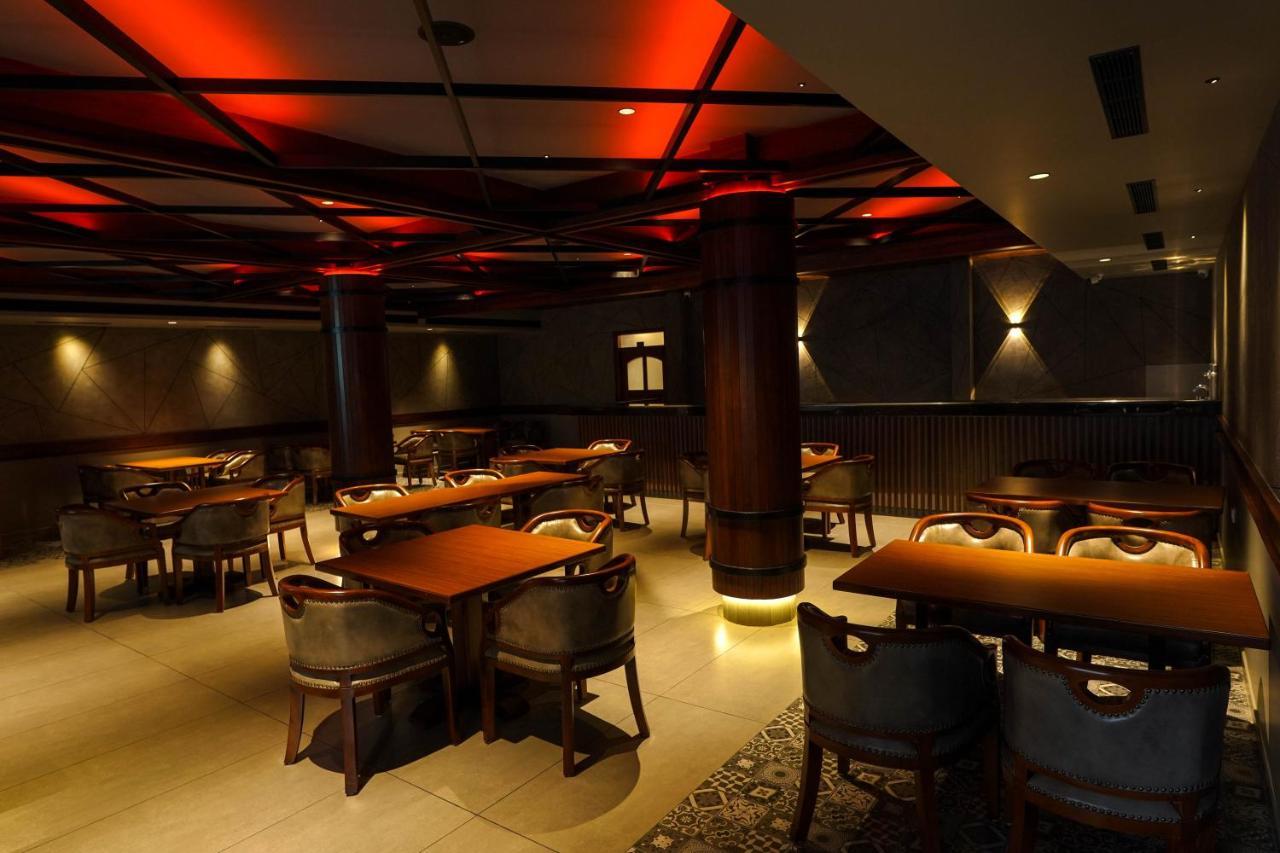 Hotel Heritage Plaza Коттаям Экстерьер фото