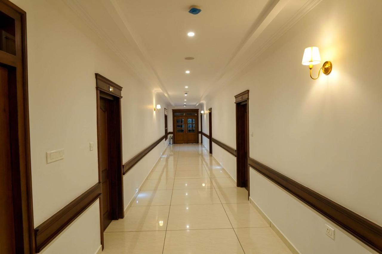 Hotel Heritage Plaza Коттаям Экстерьер фото
